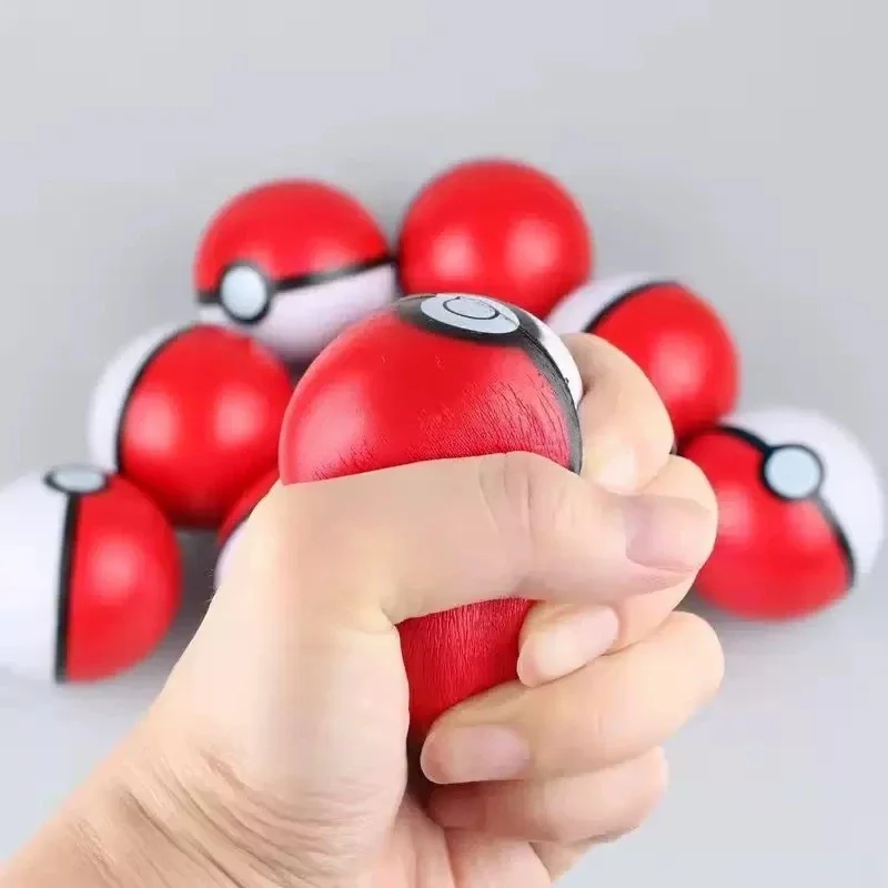 Bola Pokémon Poké yang Sedang  - Interactive Squeaky Plush Dog Toy ulasan dan harga